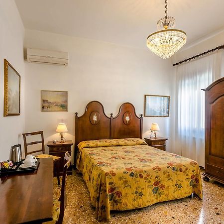 Casa Rezzonico Bed & Breakfast Venedik Dış mekan fotoğraf
